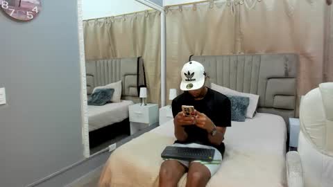 julian billy online show from January 2025 03:54:01 PM