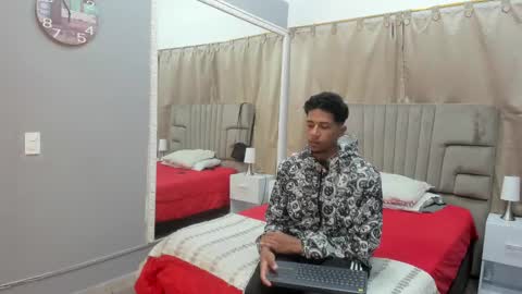 julian billy online show from January 2025 11:17:01 AM