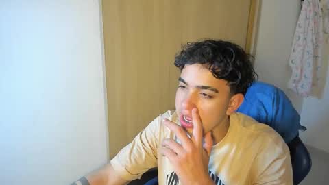 julian billy online show from November 2025 07:31:01 AM