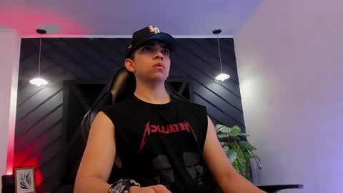 JULIAN  online show from January 2026 11:14:01 AM