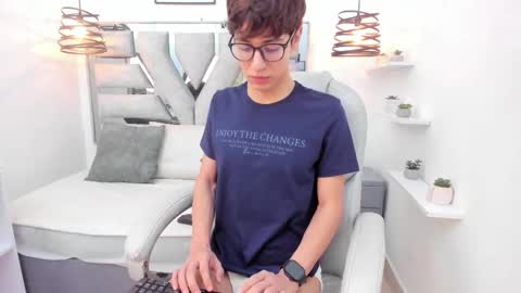 julian_steward online show from December 2025 08:16:02 PM