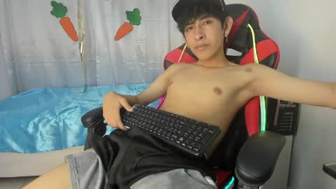 Julian online show from April 2026 07:07:01 PM