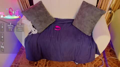 JULIANA AND CHRIS online show from April 2026 02:14:02 PM