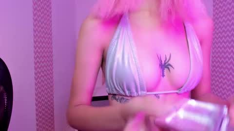 juliana online show from October 2025 12:38:02 PM