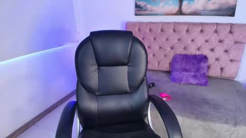  JULIANA CASTRO online show from March 2026 11:47:01 AM