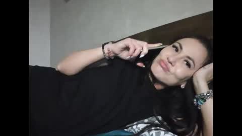 Snapshot of julianagold1 chatting on January 2025 09:30:02 PM julianagold1 online show from January 2025 09:30:02 PM