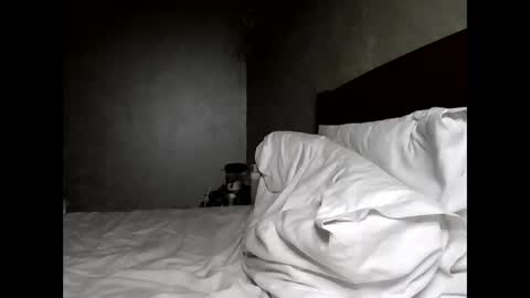 julianagold1 online show from December 2025 11:35:02 PM