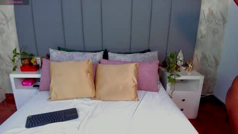 juli online show from October 2025 01:45:01 AM