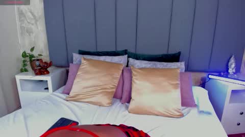 juli online show from November 2025 03:05:01 AM