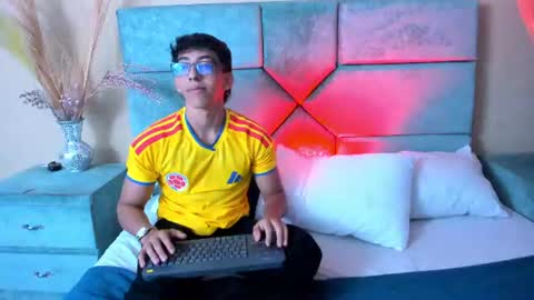 Snapshot of julianrouss chatting on June 2026 08:10:02 PM Julian online show from June 2026 08:10:02 PM
