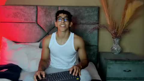 Snapshot of julianrouss chatting on June 2026 08:34:01 PM Julian online show from June 2026 08:34:01 PM