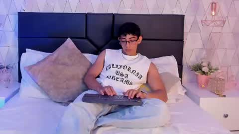 Snapshot of julianrouss chatting on July 2026 08:41:01 PM Julian online show from July 2026 08:41:01 PM