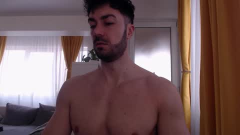 JulianRoyce online show from March 2026 06:19:01 AM