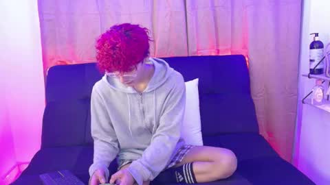 julian online show from September 2025 07:19:01 AM