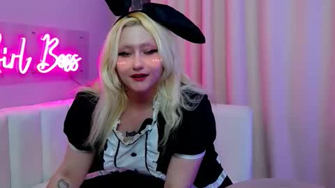 JuliaSharkk online show from October 2025 09:21:02 PM