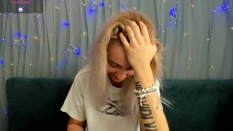 Yulya online show from April 2026 03:02:01 AM