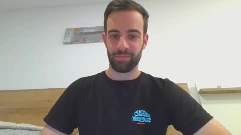 Snapshot of julica93 chatting on December 2024 08:58:02 PM Julica online show from December 2024 08:58:02 PM