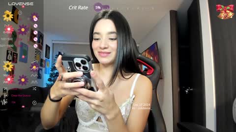 Snapshot of julidavila chatting on December 2024 01:08:01 AM Jeimy Help me to reach 100 thumbs up online show from December 2024 01:08:01 AM