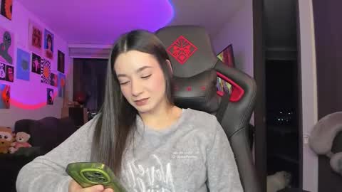 Jeimy Help me to reach 100 thumbs up online show from March 2026 03:11:01 AM