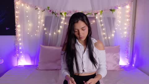 Juliet Bennet online show from April 2026 12:08:01 AM