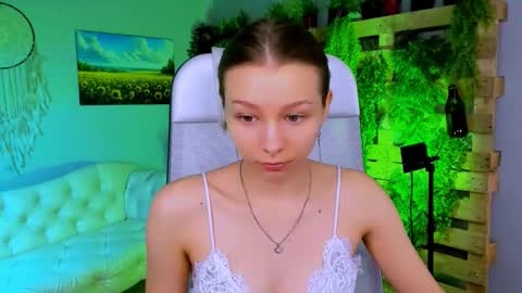 juliedaniel online show from November 2025 08:14:02 AM