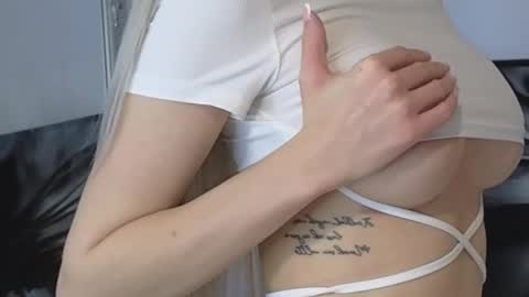 Julia online show from March 2025 08:49:01 PM