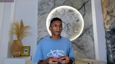 Julien online show from April 2026 11:38:02 AM