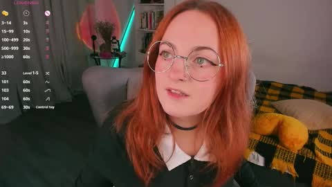 Snapshot of juliet_schoolgirl chatting on October 2025 12:53:01 AM Juliet online show from October 2025 12:53:01 AM