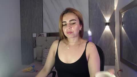 julieta__fox_ online show from December 2025 02:06:02 AM