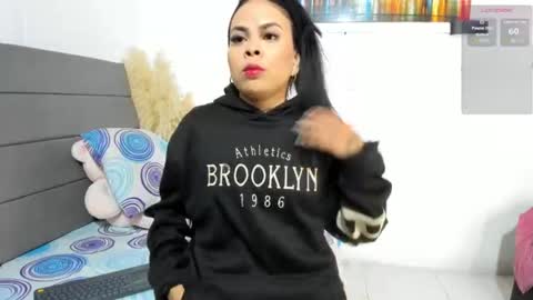 Snapshot of julieta_coopeer_ chatting on June 2026 10:09:01 AM Julieta online show from June 2026 10:09:01 AM