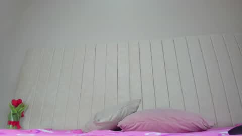 Julieta  IG juietaflower06 online show from January 2025 05:13:01 PM