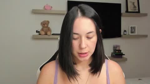 Snapshot of julieta_harris_1 chatting on October 2025 11:38:01 PM JULIETA HARRIS online show from October 2025 11:38:01 PM