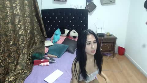 Julieta.  online show from December 2024 02:20:01 AM
