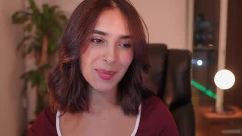 Snapshot of julieta_valencia chatting on June 2026 01:06:01 AM julieta_valencia online show from June 2026 01:06:01 AM