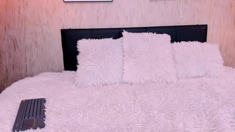andara velez online show from December 2024 06:20:01 PM