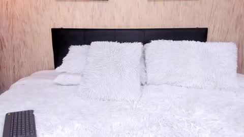 andara velez online show from February 2025 04:22:02 PM