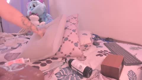 Julieta Vargas online show from January 2025 04:37:02 PM