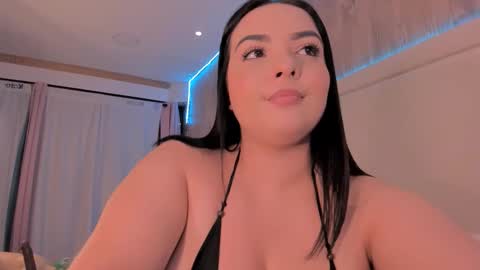 Julieta Vargas online show from October 2025 01:31:02 PM