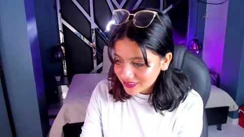 Snapshot of julieth_brown_ chatting on October 2025 09:11:01 PM Julieth online show from October 2025 09:11:01 PM