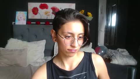 julieth_garcia_1 online show from February 2025 11:45:01 PM