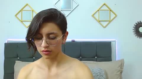julieth_garcia_1 online show from February 2025 12:16:01 AM