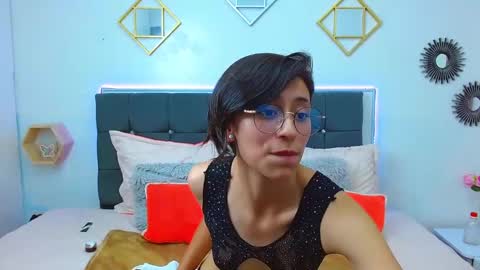 julieth_garcia_1 online show from February 2025 11:09:01 PM