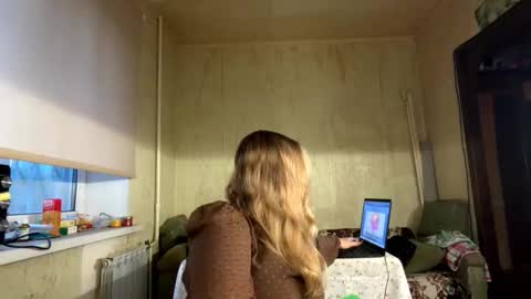 Snapshot of julietmegown chatting on October 2025 02:18:02 PM Mia online show from October 2025 02:18:02 PM