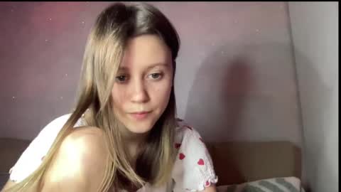 Snapshot of julietsensation chatting on January 2025 08:01:02 PM julietsensation online show from January 2025 08:01:02 PM