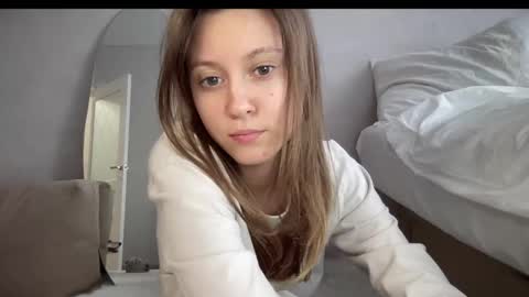 Snapshot of julietsensation chatting on September 2025 01:11:02 PM julietsensation online show from September 2025 01:11:02 PM