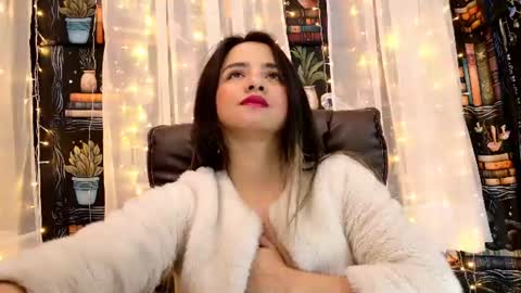 Snapshot of julietta__jackson chatting on June 2026 05:50:01 PM Julietta Jackson online show from June 2026 05:50:01 PM