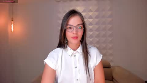 Snapshot of juliettabasset chatting on January 2025 11:58:02 AM JULIETTA online show from January 2025 11:58:02 AM