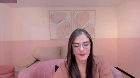 Snapshot of juliettabasset chatting on January 2025 11:55:01 AM JULIETTA online show from January 2025 11:55:01 AM