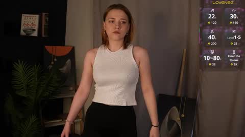 Snapshot of juliettakaniecki chatting on September 2025 03:08:02 AM Mia online show from September 2025 03:08:02 AM
