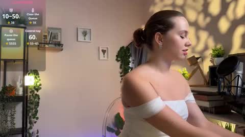 Julie online show from September 2025 02:09:02 PM